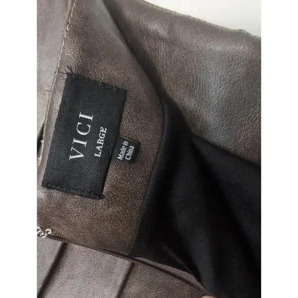 Vici pleated preppy brown mini skirt - Picture 5 of 9